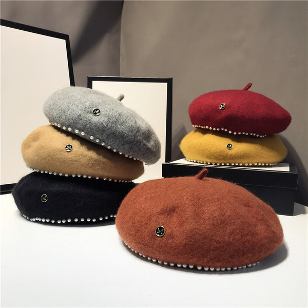 Palarie de dama moderna tip bereta cu decor de perle in mai multe culori