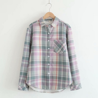 Cămașă casual de damă în carouri cu buzunar și nasturi în roșu și albastru