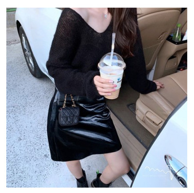 Pulover de damă modern cu umărul căzut