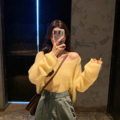 Pulover de damă modern cu umărul căzut