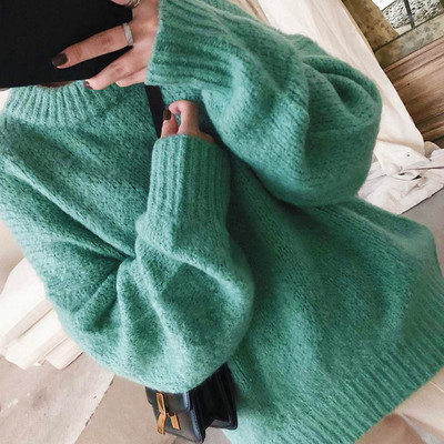 Pulover de iarnă de damă cu decolteu rotund în culorile alb, portocaliu, roșu și verde