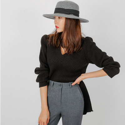 Pulover de damă cu decolteu spitz în patru culori