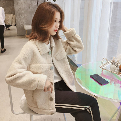 Palton de iarna de dama model scurt in alb si bej