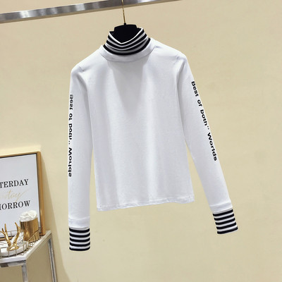 Bluză casual de damă alb-negru cu inscripție și guler polo