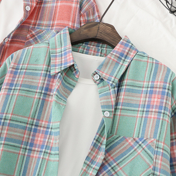 Új modell női kockás ing zsebbel és gombokkal, kék, zöld és piros színben