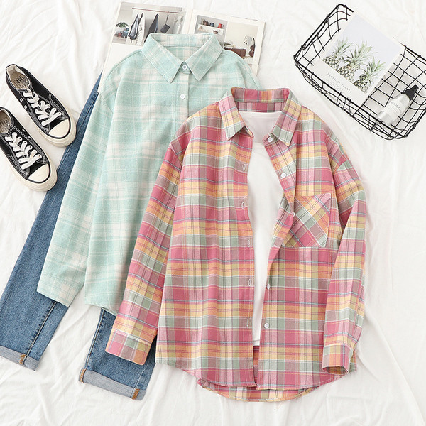 Cămașă casual de damă în carouri, cu guler și buzunar clasic, în verde și roz