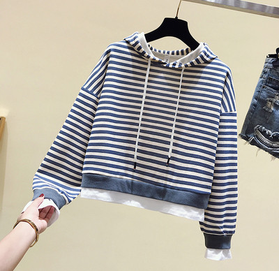 Hanorac de dama in dungi cu gluga si cravate in trei culori