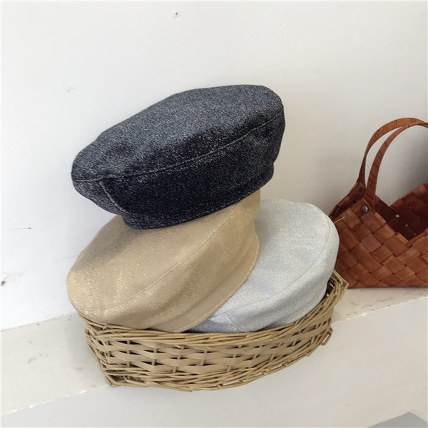 Bereta dama cu efect stralucitor in trei culori