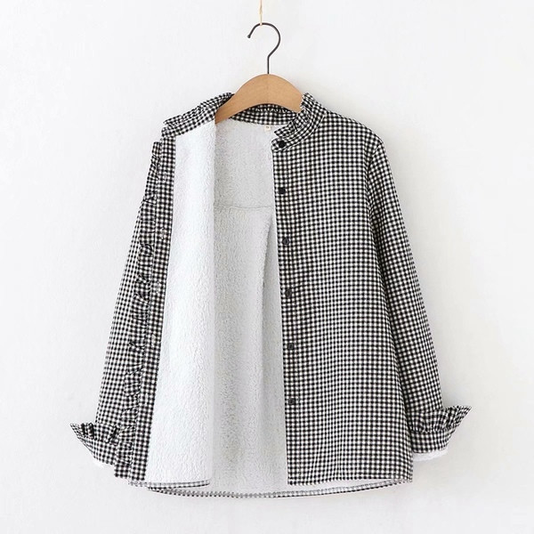 Camasa in carouri de dama model nou cu guler polo jos, nasturi si captuseala moale in negru