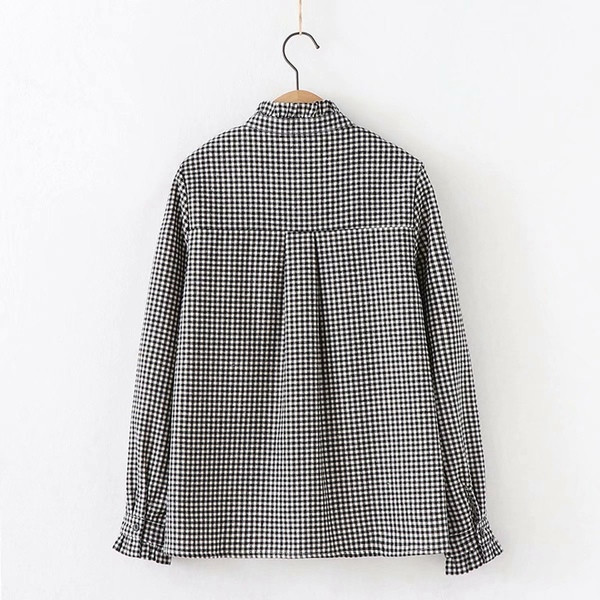 Camasa in carouri de dama model nou cu guler polo jos, nasturi si captuseala moale in negru