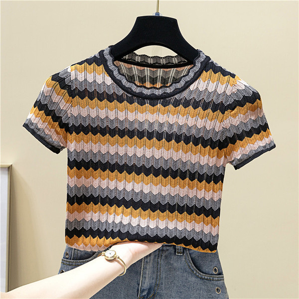 Rövid ujjú női kötött blúz