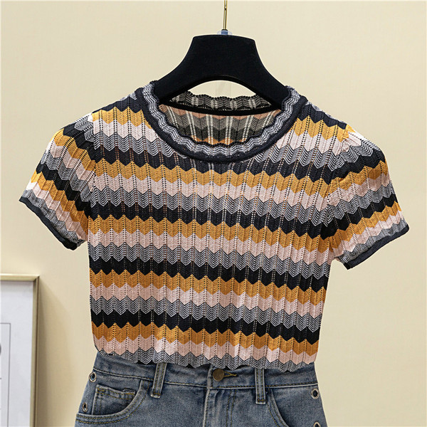Rövid ujjú női kötött blúz