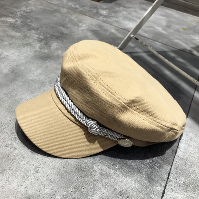 Palarie de dama moderna cu vizor in trei culori