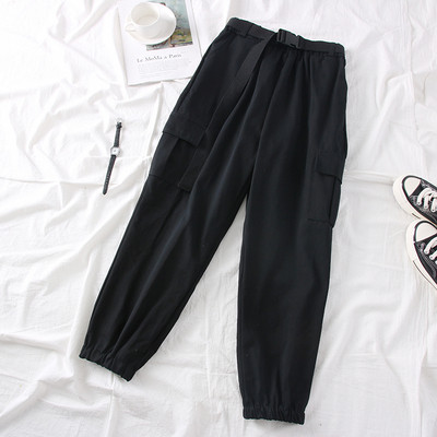 Спортен дамски панталон с джобове и колан в черен,зелен и бял цвят