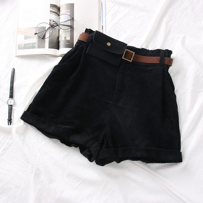 Divatos női rövidnadrág övvel és magas derékkal, fekete, barna és bézs színben