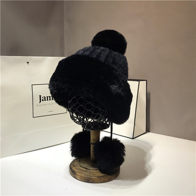 Palarie de iarna de dama moderna cu puf in mai multe culori