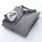 Cămașă de damă modernă în carouri cu guler jos și nasturi în negru