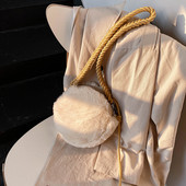 Geantă de puf de damă în formă rotundă cu mâner lung