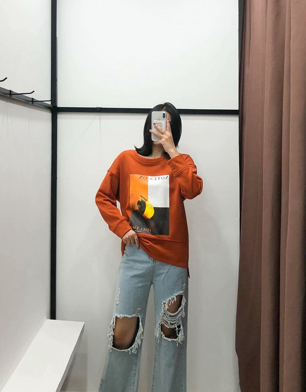 Hanorac de dama in trei culori si aplicatie