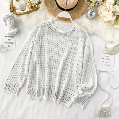 Pulover de dama modern cu pietre in alb si negru