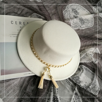 Palarie de dama eleganta cu ciucuri si perle