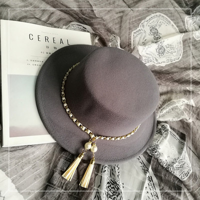 Palarie de dama eleganta cu ciucuri si perle