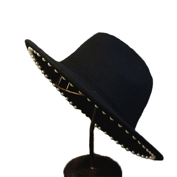 Palarie eleganta de dama cu perle in negru