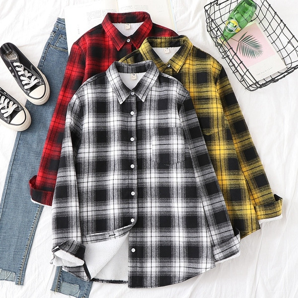 Cămașă de damă modernă în carouri cu guler clasic în roșu, galben și negru