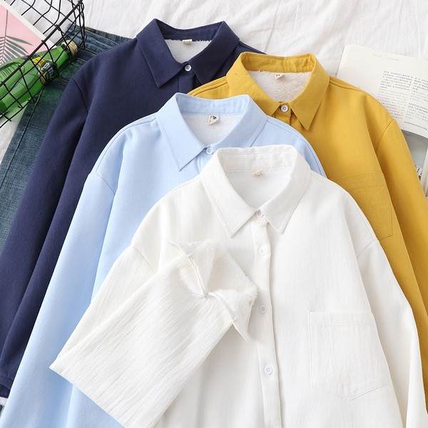 Modern női ing klasszikus gallérral fehér, sárga és kék színben