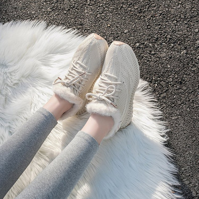 Ежедневни дамски зимни маратонки с пух в три цвята