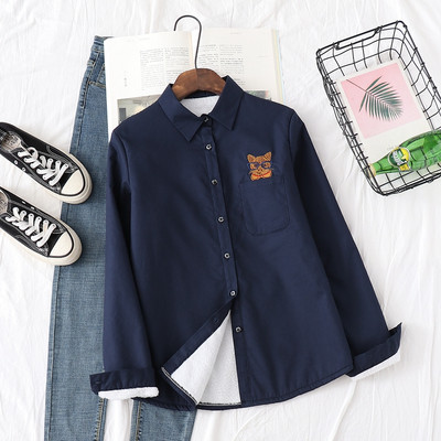 Új modell női ing klasszikus gallérral és hímzéssel