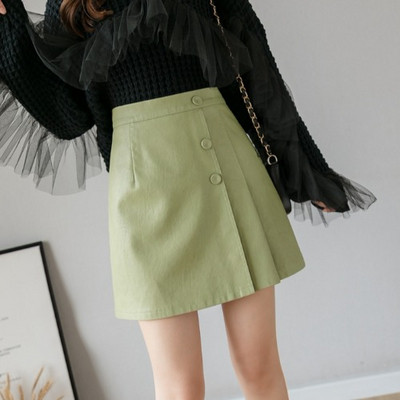 Fusta de dama moderna cu talie inalta si nasturi din piele ecologica in bej, verde, galben si negru