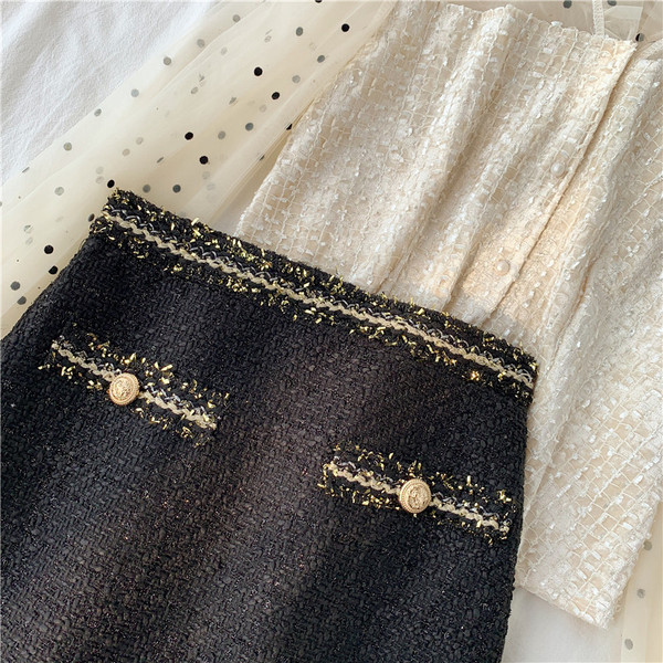 Fusta scurta de dama actuala cu talie inalta in negru