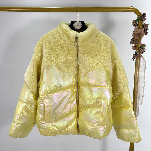 Geaca de dama cu fermoar si efect stralucitor