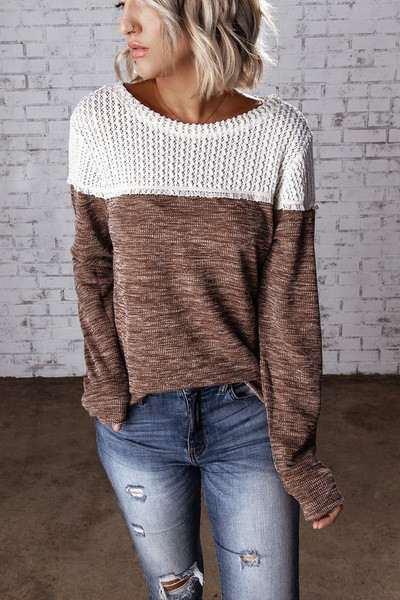 Pulover de dama modern cu decolteu O si maneci lungi de culoare maro