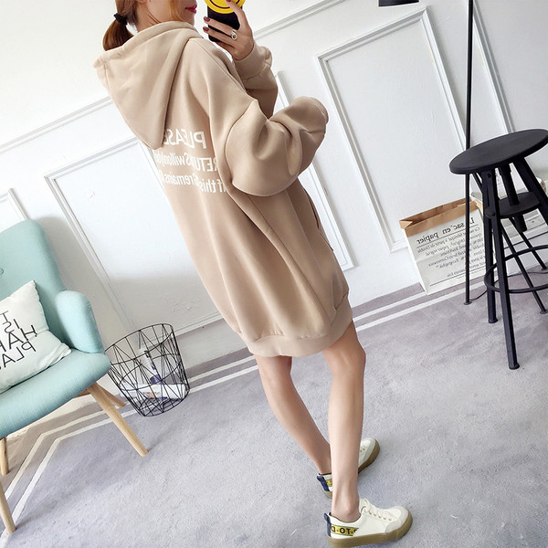 Hanorac lung de dama cu buzunar si gluga in negru, verde, bej si rosu