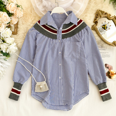 Cămașă casual de damă cu guler clasic în albastru și alb