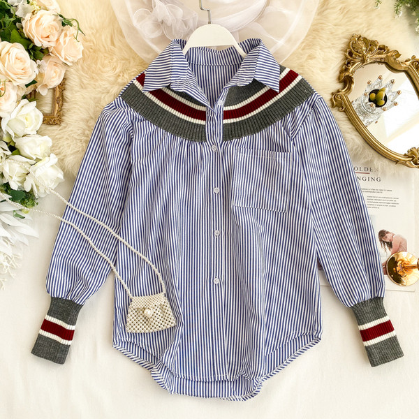 Cămașă casual de damă cu guler clasic în albastru și alb