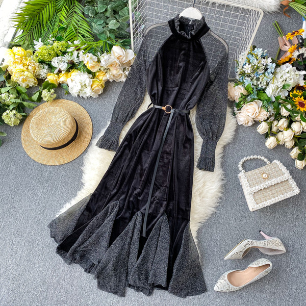 Modern női hosszú ruha fényes hatással, fekete övvel