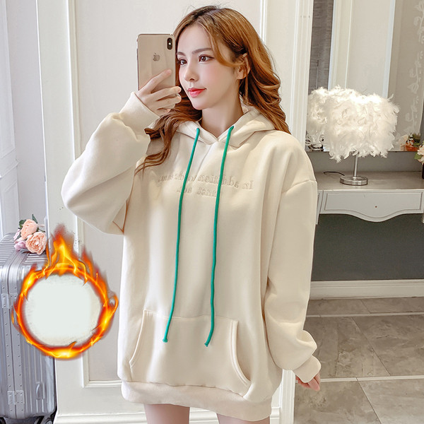 Μοντέρνο γυναικείο φούτερ με κουκούλα σε πράσινο, μπεζ και μοβ χρώμα