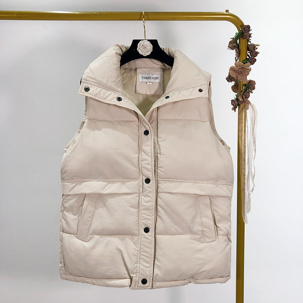 Γυναικείο γιλέκο με κουμπιά και τσέπες σε δύο χρώματα