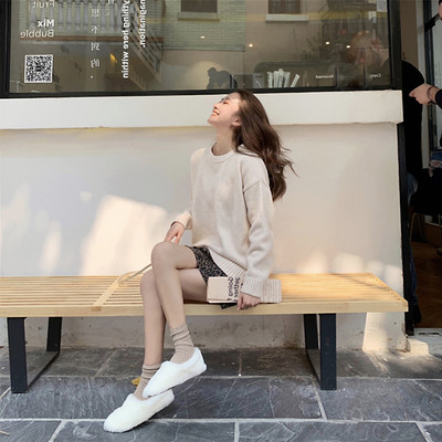 Γυναικεία μπλούζα με στρογγυλη λαιμόκοψη σε διάφορα χρώματα