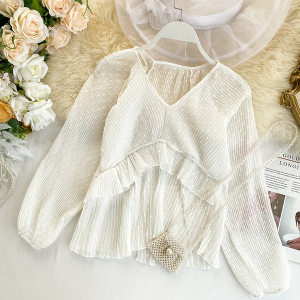 Γυναικείες μπλούζες με λαιμόκοψη και μπούκλες σε διάφορα χρώματα