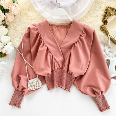 Γυναικεία πουκάμισα με λαιμόκοψη και φαρδιά μανίκια σε διάφορα χρώματα