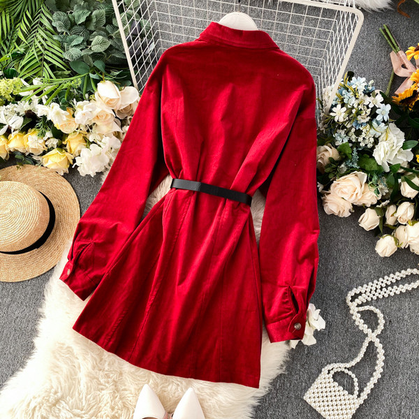 Cămașă de damă tip rochie modernă cu nasturi și curea în trei culori