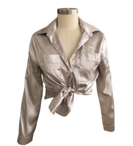 Cămașă de damă modernă cu nasturi și mâneci lungi de culoare gri