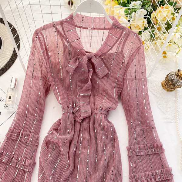 Rochie moderna de dama cu panglica si decolteu spitz in trei culori