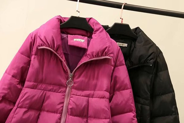 Jachetă lungă casual de damă, cu fermoar și guler înalt, în roz și negru