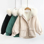 Jachetă scurtă de damă modernă, cu buzunare și puf, în verde, bej și negru