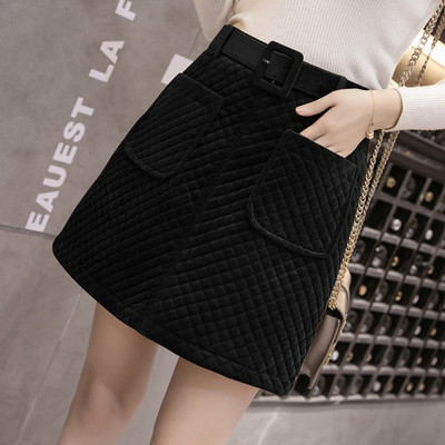 Fusta de dama moderna cu centura si buzunare in negru, maro si bej